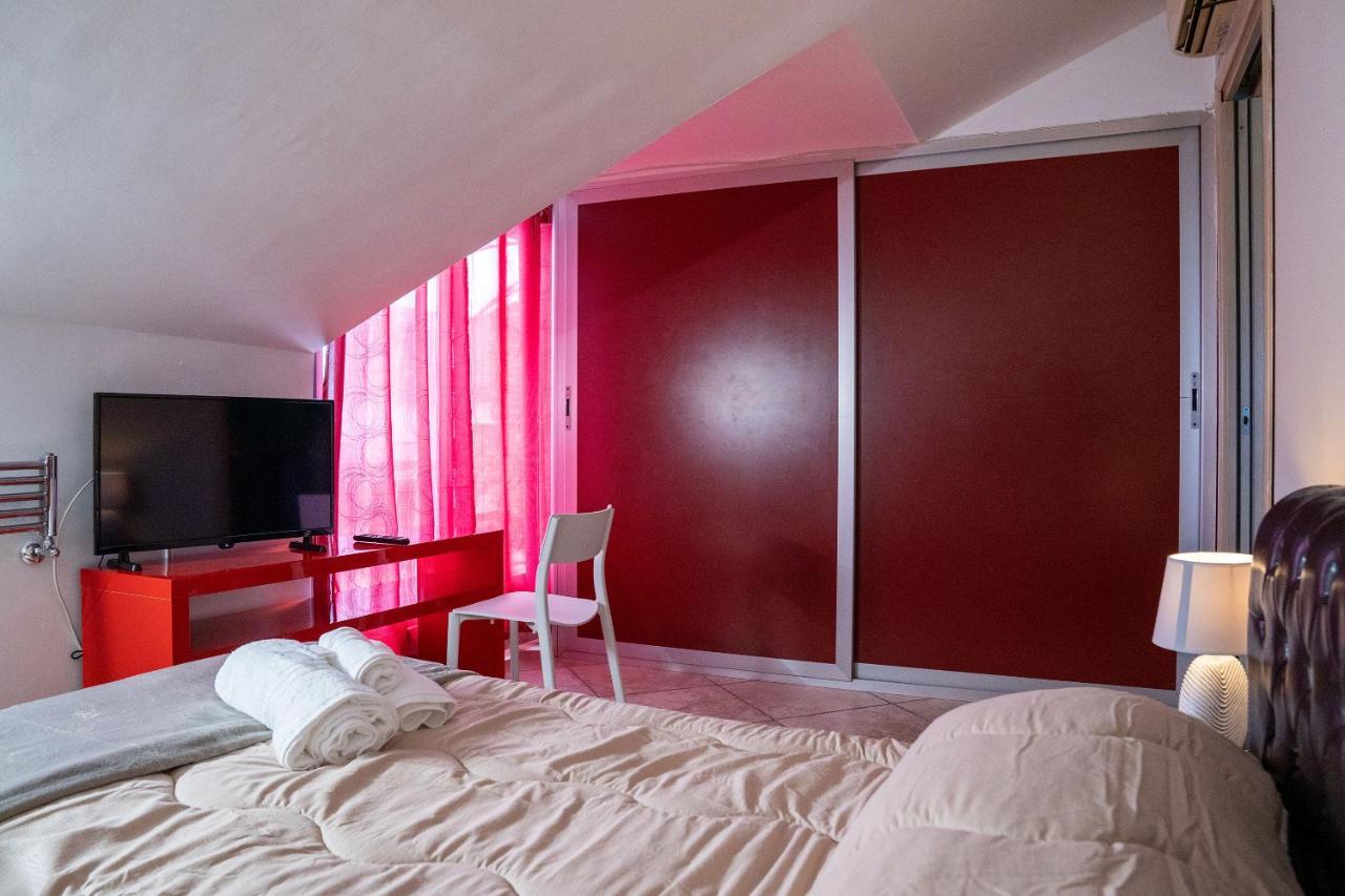 Attic A31 Apartament Rooftop Deluxe サンタ・マリーア・カープア・ヴェーテレ エクステリア 写真